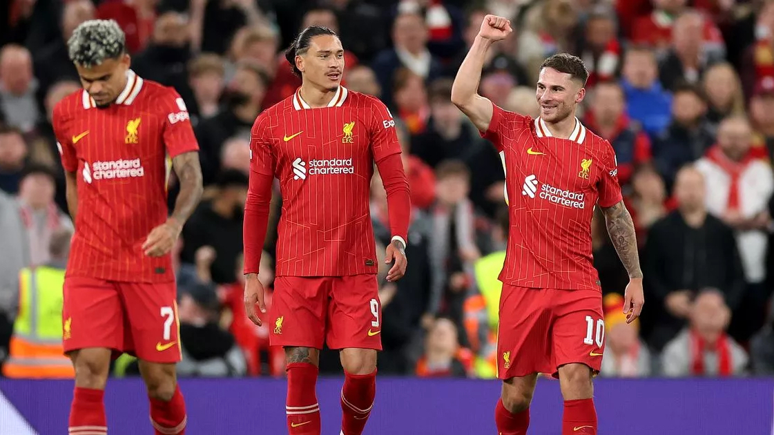 包含利物浦轻松晋级，即将迎战强敌皇马决赛角逐的词条