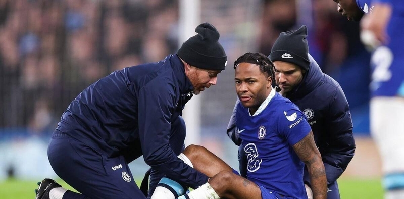 包含曼城遭遇维拉硬仗，不容乐观的词条