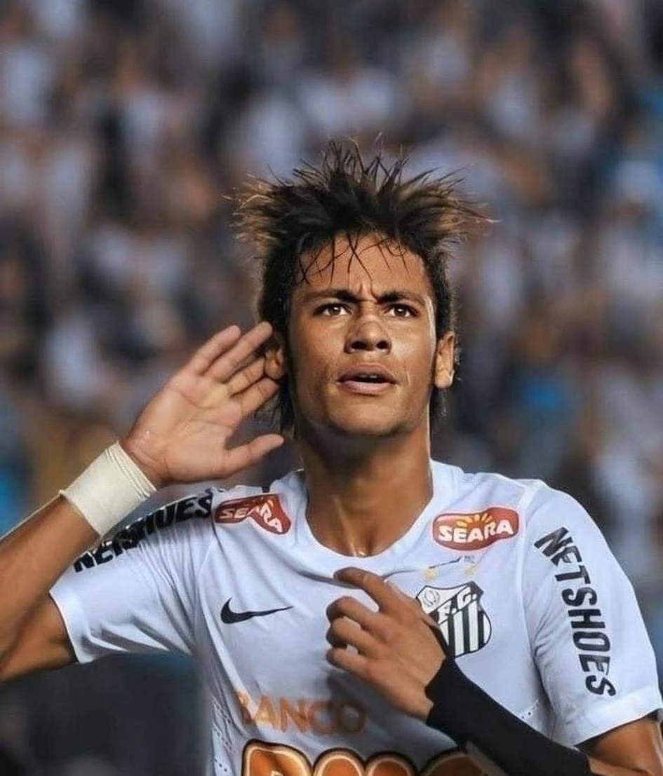  内马尔回归赛场，惊险取胜首场状态亮眼，MAD观众沸腾！