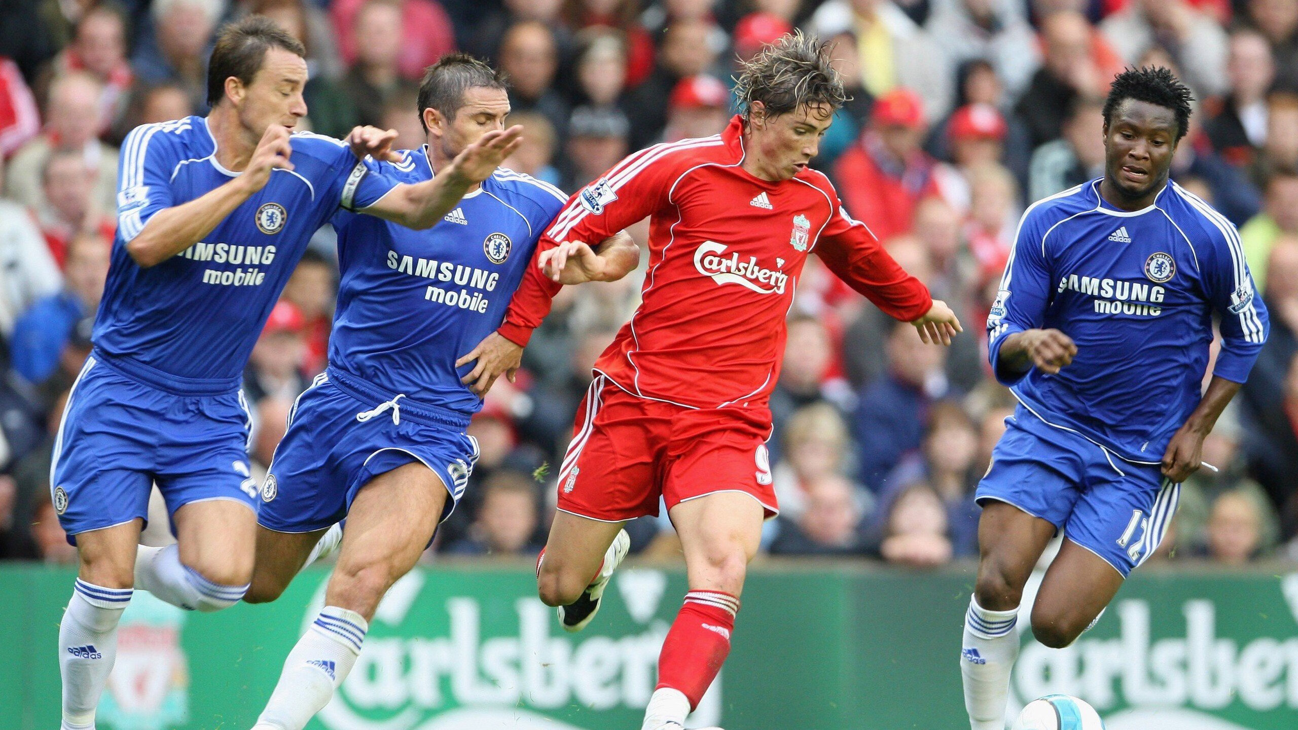 阿扎伦卡回归赛场，问鼎冠军首场状态亮眼，拜仁观众沸腾！